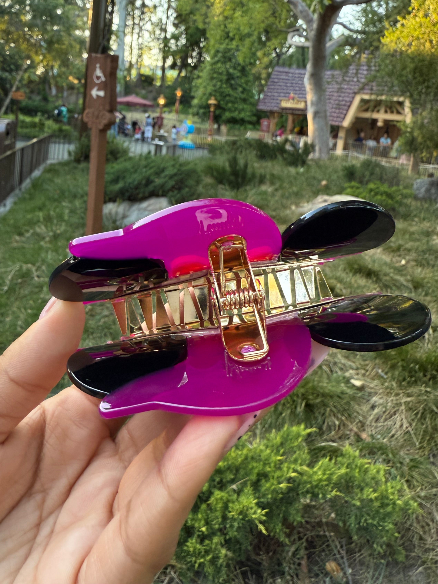 Minnie Witch Hat Hair Claw Clip