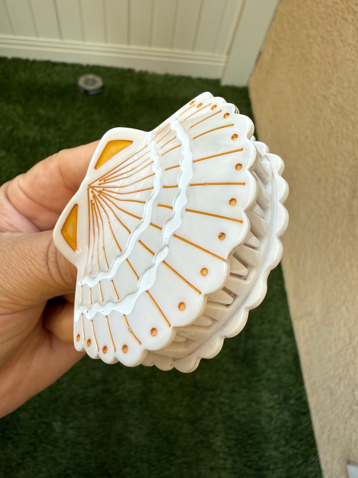 Sea Shell Claw Clip