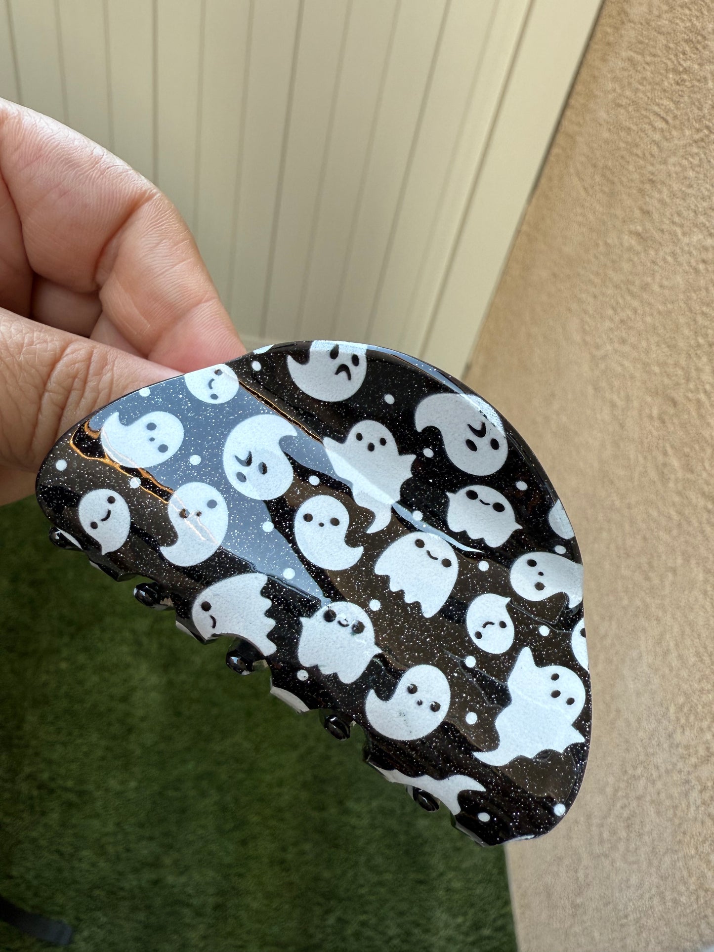 Glitter Ghost Claw Clip