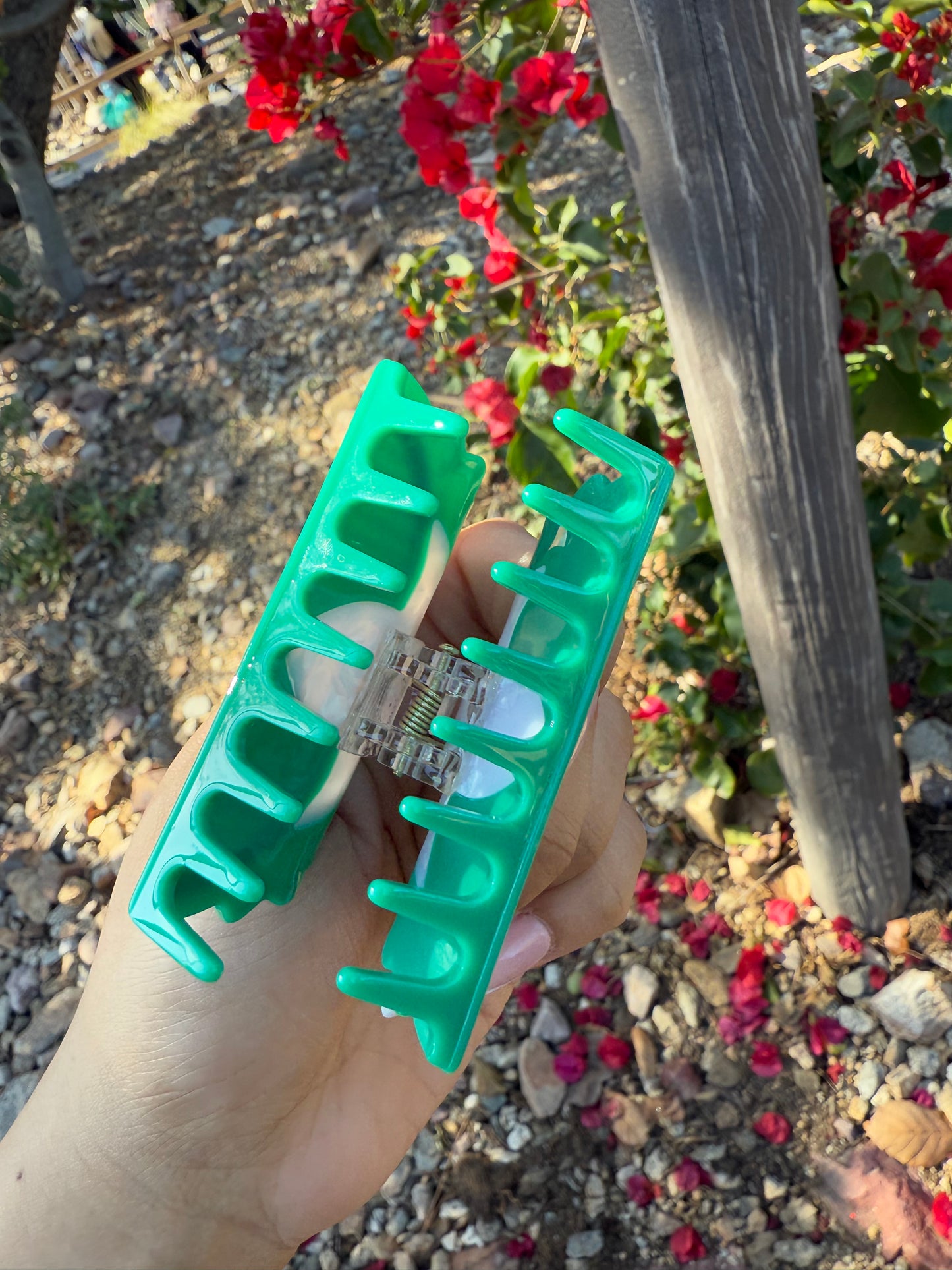 Small Mulan Magnolia Claw Clip
