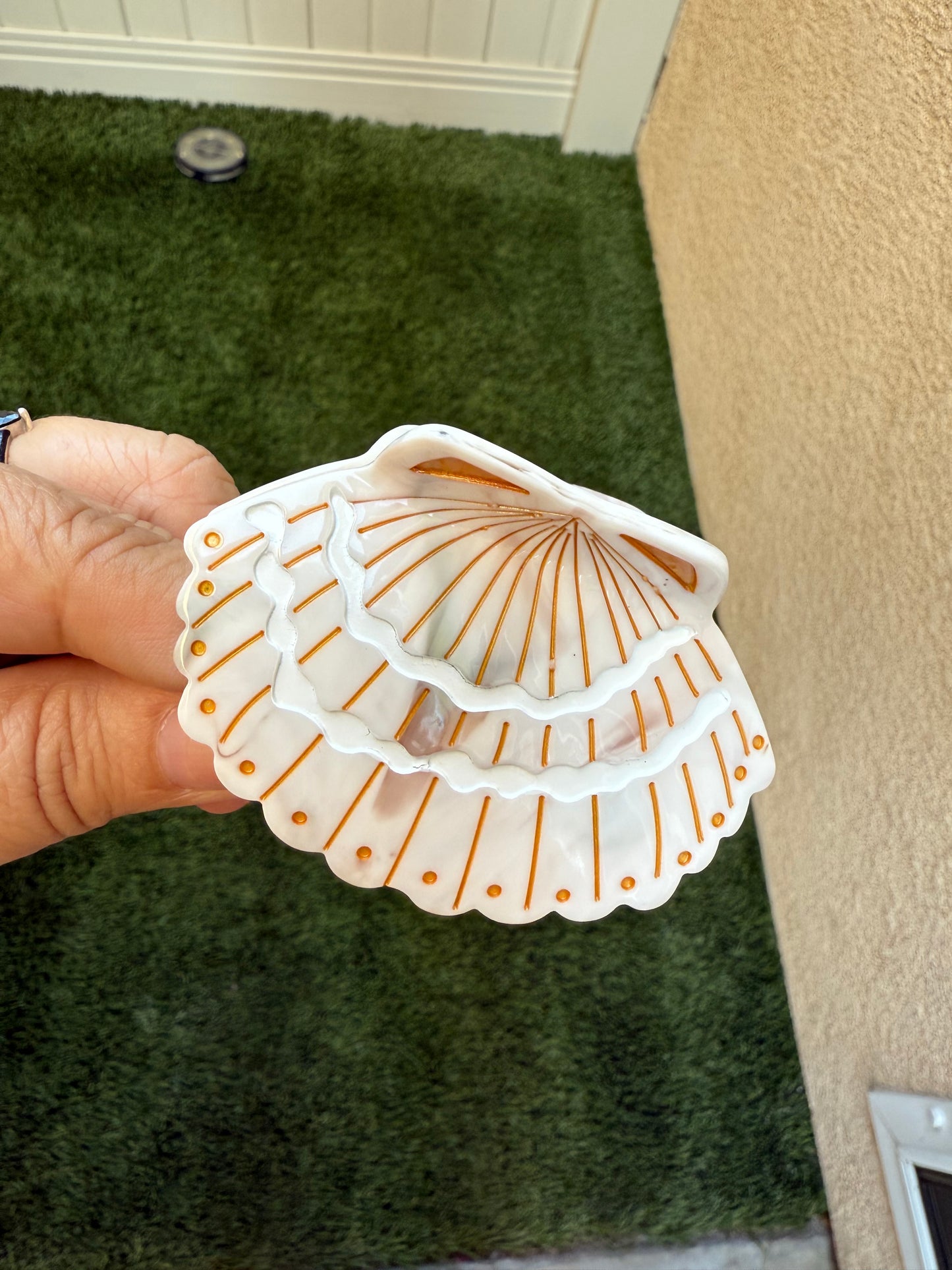 Sea Shell Claw Clip