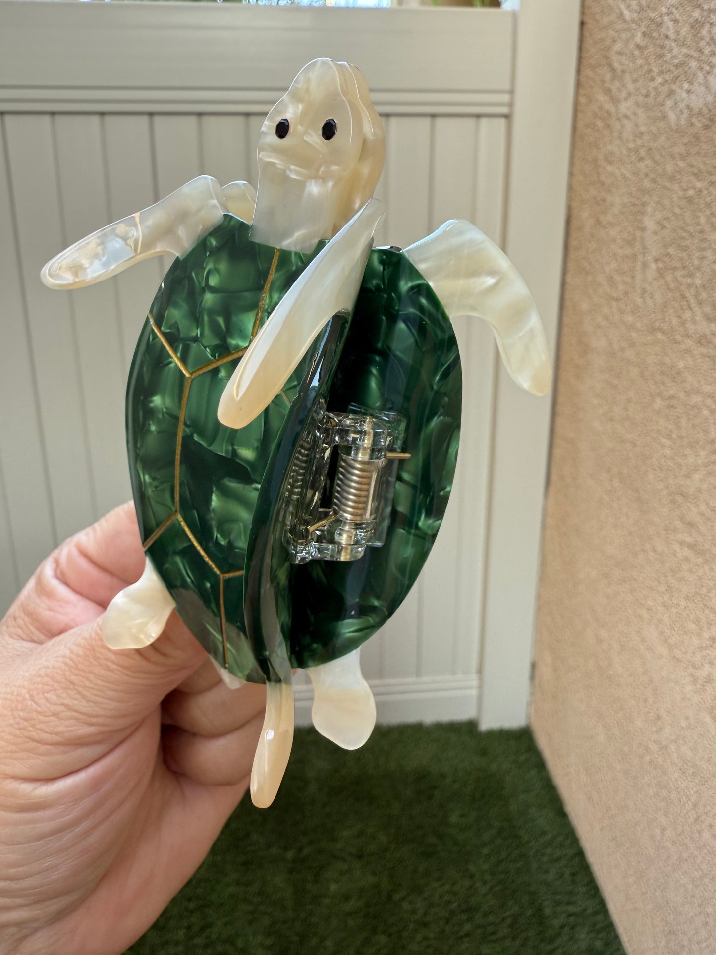 Turtle Claw Clip