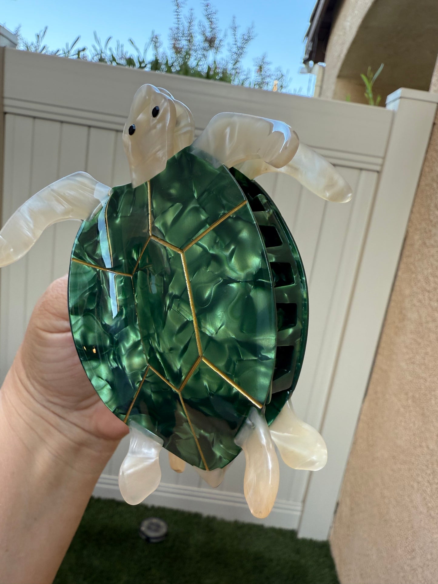Turtle Claw Clip