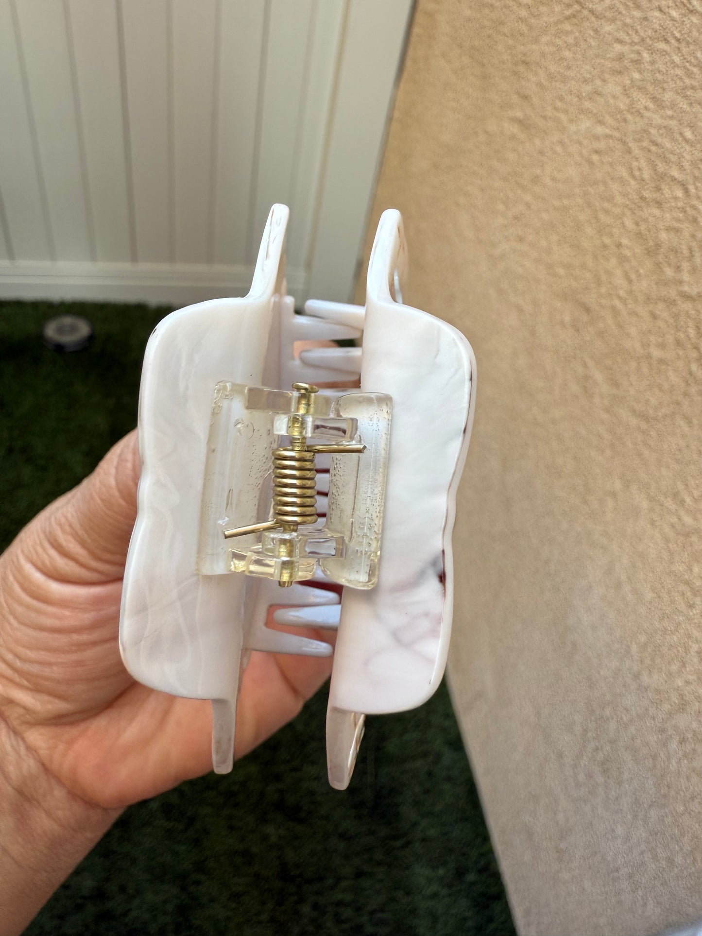 Sea Shell Claw Clip